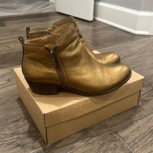 Lucky Brand booties